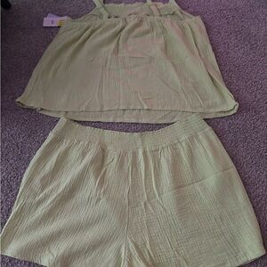 New with tags short  tank top set brand new never worn lime green color size 2x